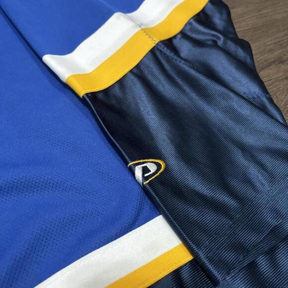 Vintage St Louis Blues Pro Player Jersey - Picture 4 of 7